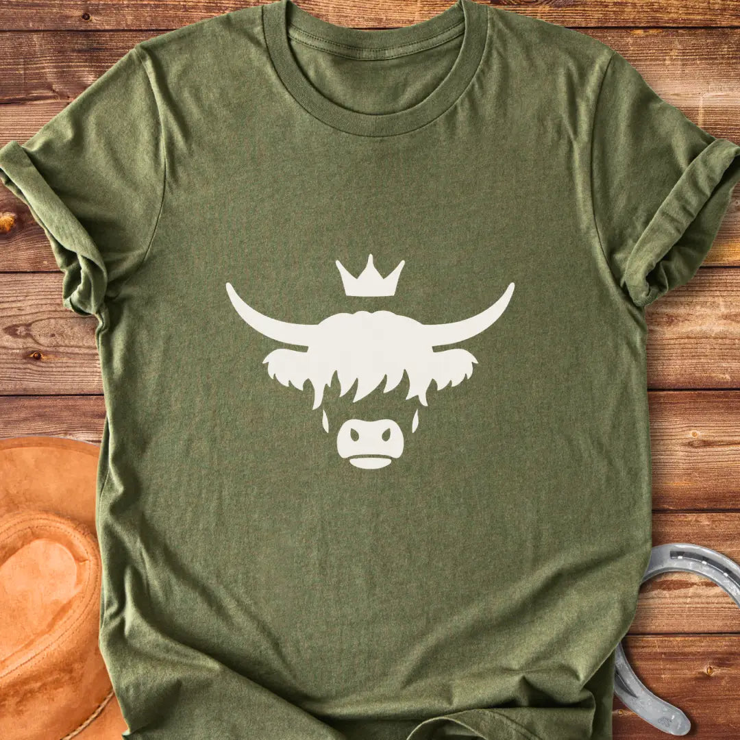 Abstract design of a Highland cow wearing a crown, a symbol of a Highland Queen