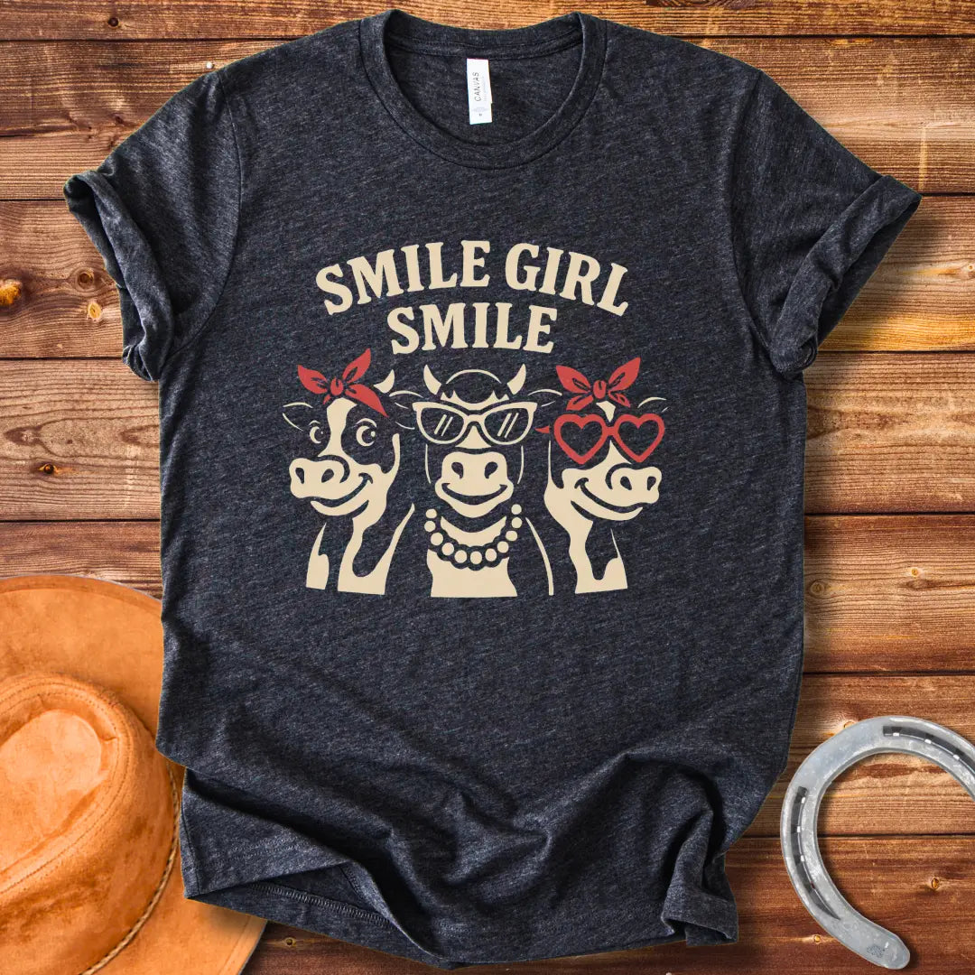 Vintage t-shirt featuring three smiling cows wearing sunglasses, a bow, and a necklace.