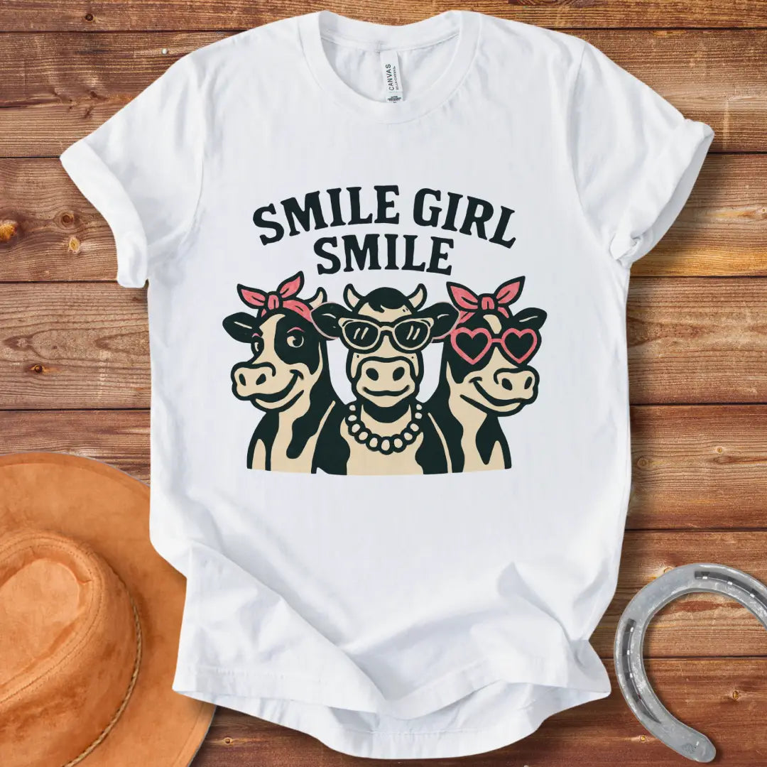 Vintage t-shirt featuring three smiling cows wearing sunglasses, a bow, and a necklace.